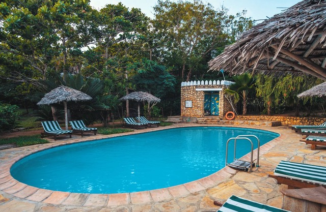 Mkoma Bay Tented Lodge