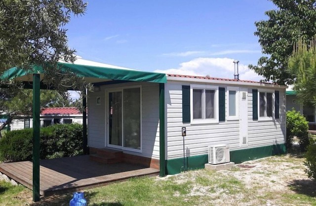 Mobile Home in Cres by Pebble Beach & Marina