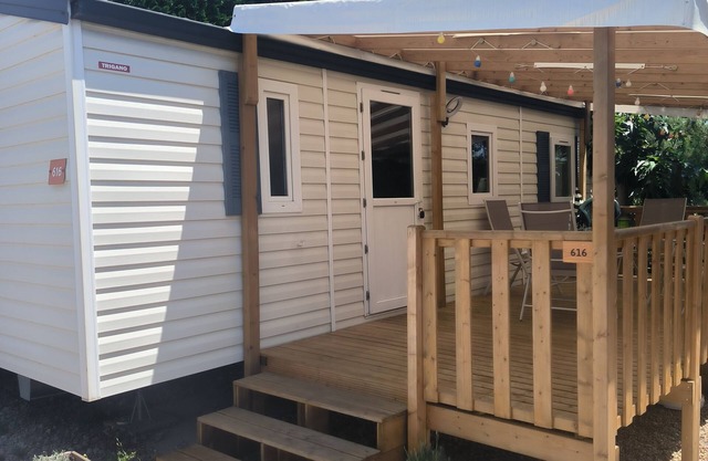 Mobile home in a 4* campsite near the sea