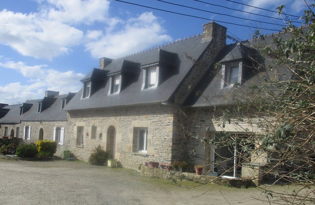 Mobile Home 'Le Saule 1' with Shared Terrace, Balcony and Wi-Fi