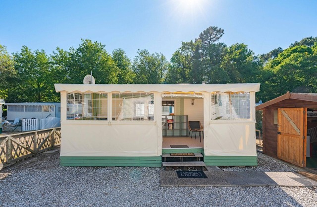 Mobile Home 'Mobilhome Mh 212' with Private Pool, Private Terrace and Air Conditioning