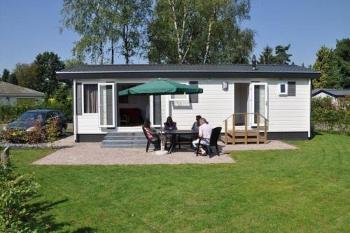 Mobilheim für 4 Personen ca 35 qm in Baarle-Nassau, Nordbrabant - b58367