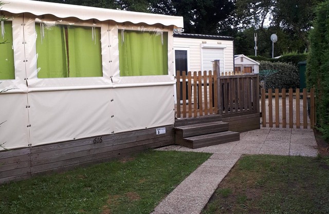 Mobilhome air-conditioned 6/8 plac. covered terrace 2 bathrooms Parc SIBLU Les Charmettes