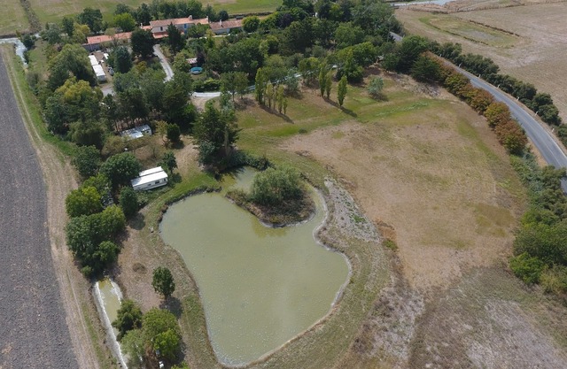 Mobilhome Dans un Cadre Paisible de 3 Hectares