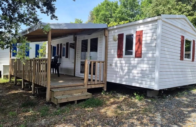 Mobilhome Standard 24-34m2 - 3 Schlafzimmer - überdachte Terrasse + TV* 8 Personen