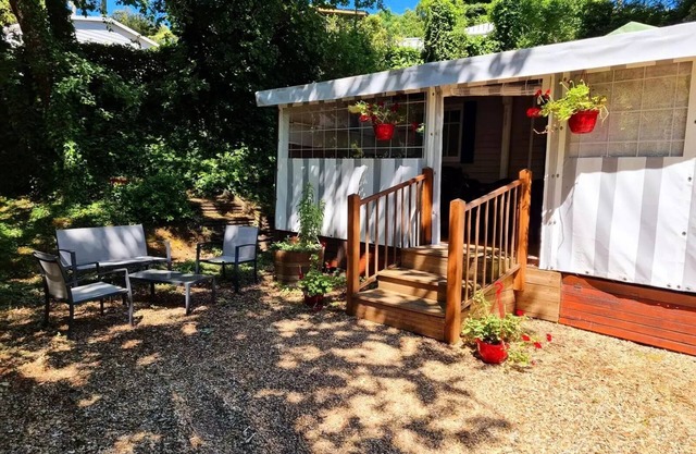 Mobilhome Premium 22-28m2 - 2 Schlafzimmer + TV + Überdachte Terrasse & Einwegbetten zur Verfügung* 6 Personen