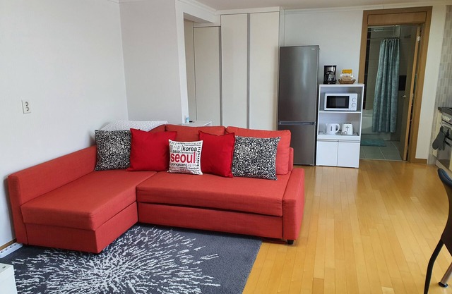 Mod. spacious apt., great for digital nomads