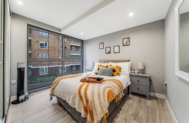 Modern 1 Bed Apt. by Old Street/Shoreditch