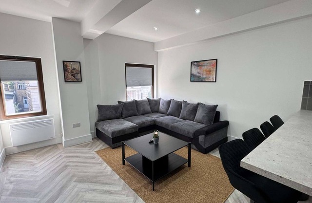 Modern 2-Bedroom Apartment in the Heart of Shoreditch