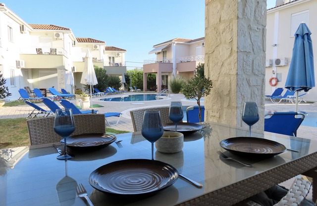 Modern 2 Bedroom Townhouse - Phoebe’s Place, Kalamaki, Zakynthos