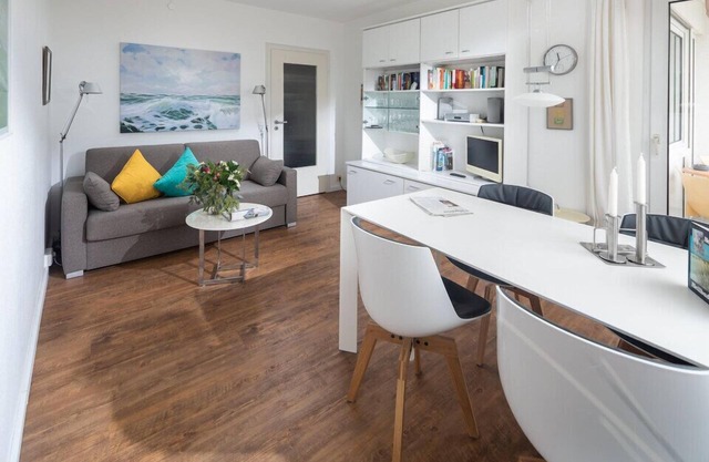Modern 2-room vacation apartment with balcony