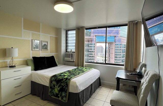 Modern, 29th Fl, View, Legal