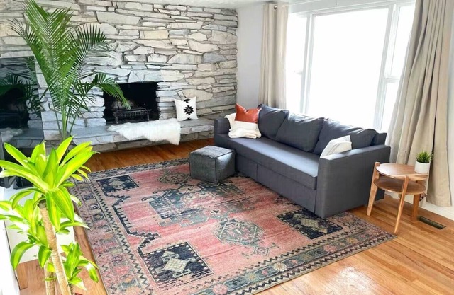 Modern 2BR Retreat | Sleeps 6 | Near SLC