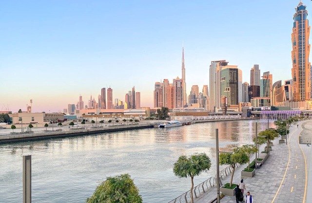 Modern 2BR w/Canal & Skyline Views near Downtown Dubai