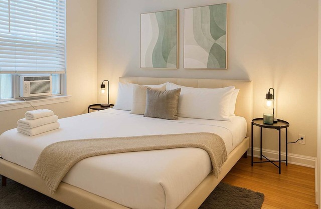 Modern 2BR with Reliable Wi-Fi