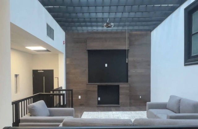 Modern 3-bedroom apartment in marvelous Baltimore with AC