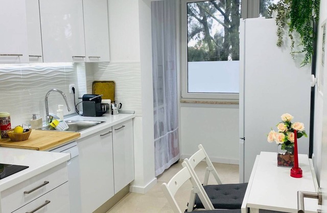 Modern 3-bedroom flat with garden view in Benfica Lisbon