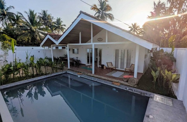 Modern 3 Bedroom Villa, Stunning Private Pool, Only 250m to Beach