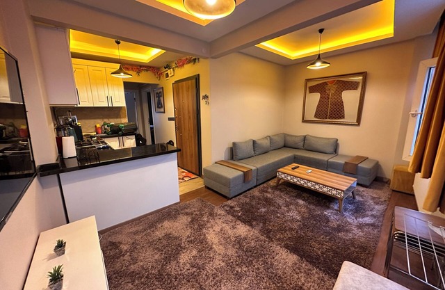 Modern 3 Room Flat w/3 AC,WiFi,Walk to Blue Mosque