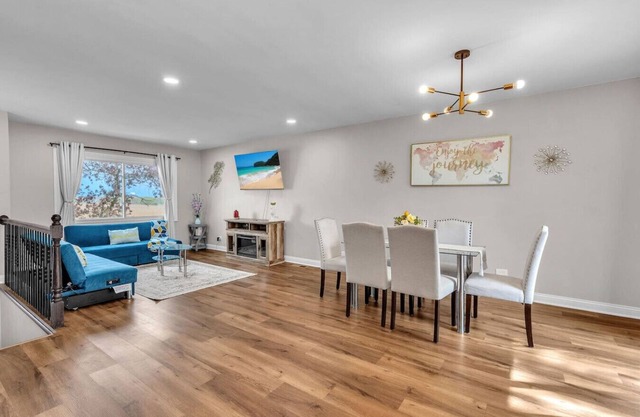Modern 4BD Home in Lake Hills Pet friendly