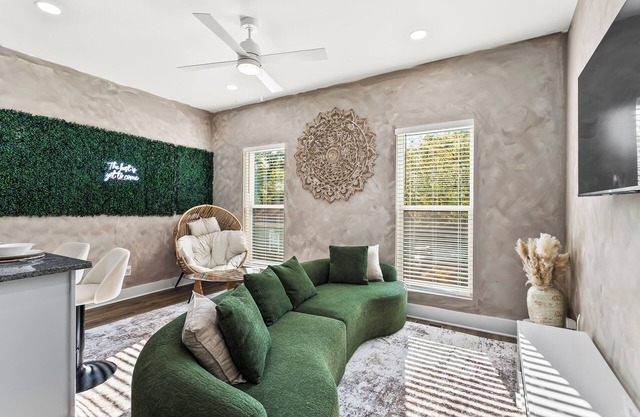 Modern 4BR/4BA Escape 10 Min to Downtown ATL