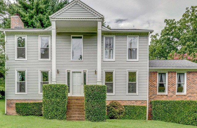 Modern and Eclectic Getaway in Brentwood Tennessee