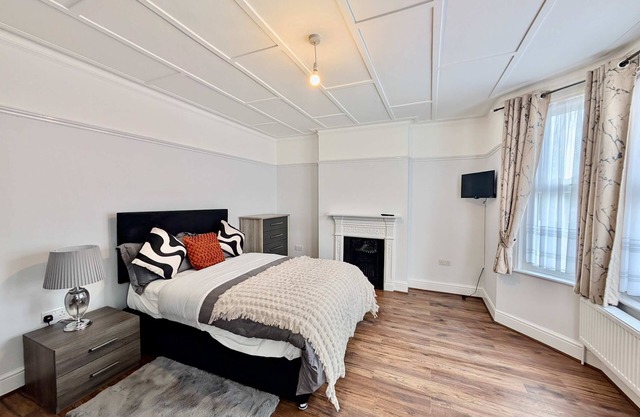 Modern and Luxurious 3-Bedroom Townhouse