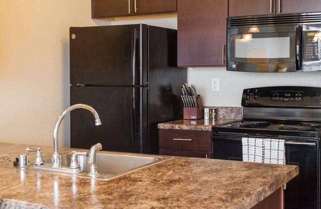 Modern Apartment in Prime Location (ID7453X0)