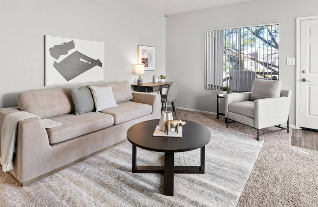 Modern Apartment in Prime Location (ID8459X71)