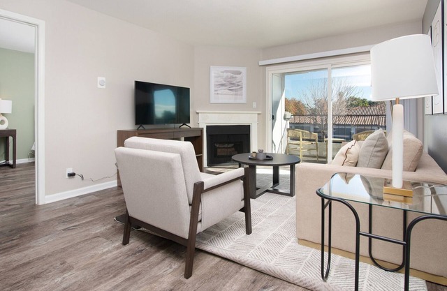 Modern Apartment in Prime Location (ID8237X51)