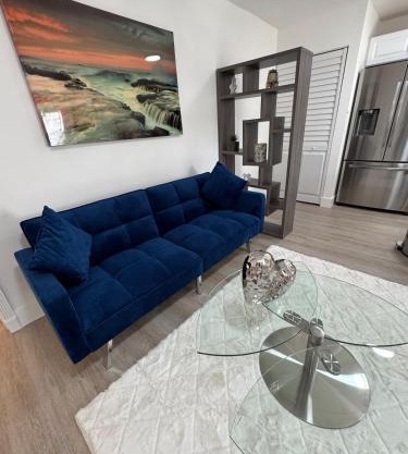 Modern Apartment Miami Oasis