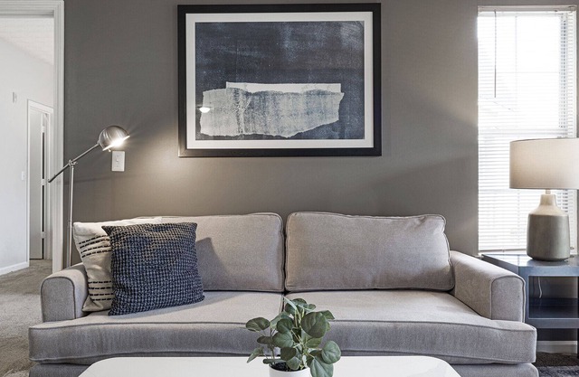 Modern Apartment in Prime Location (ID7748X2)