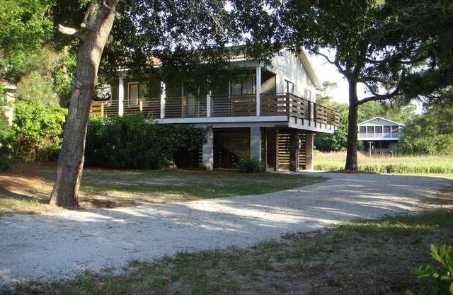 Modern beach house folly