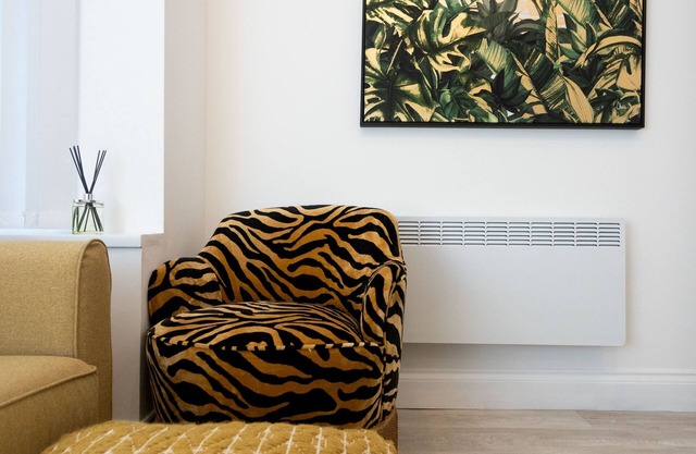 Modern Bright 2 bedroom- Leeds near Dance school