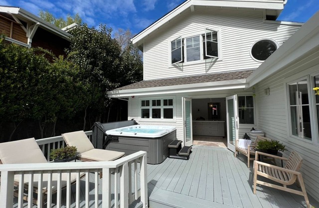 Modern California home in Downtown Mill Valley.