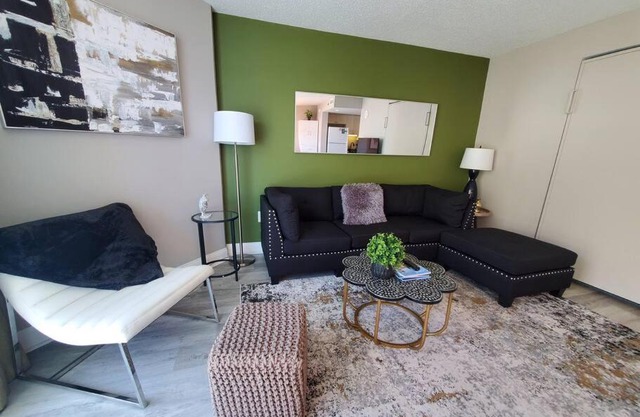 Modern Chic Ocean View Condo in North Myrtle