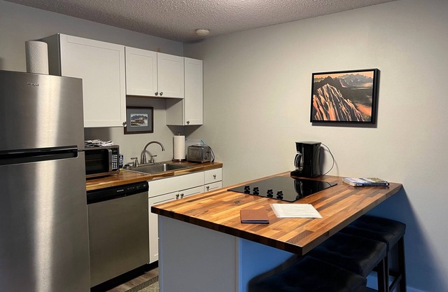 – Modern Comfort in a Historic Setting