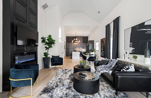 Modern Comfort- Spa Bath+ Large Patio+ Fireplace