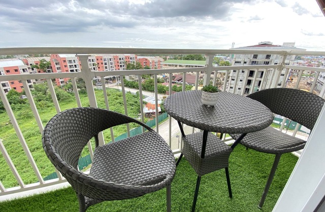 Modern Condo Near Mactan Airport w/50mbps WIFI | Free Netflix