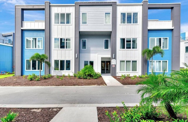 Modern Condo near Disney with Resort & Waterpark Access - B31-234