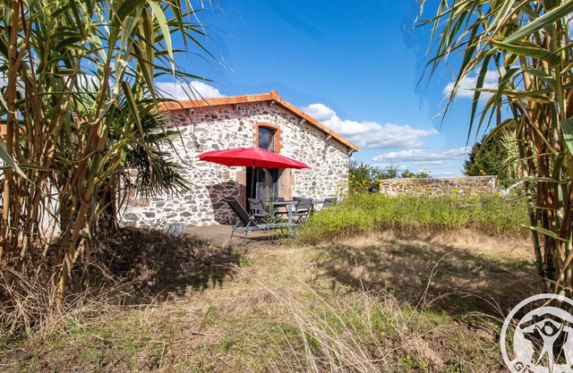 Modern Cottage near Nantes, Atlantic Coast & Puy du Fou — Ideal for Families with Scenic Pond & Terrace