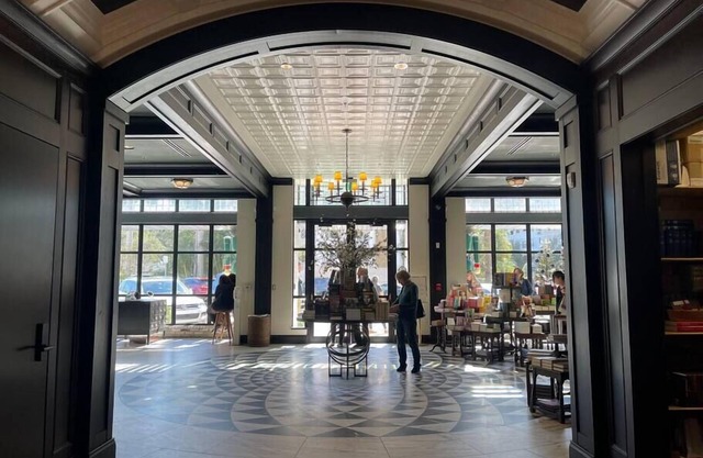 Modern & Cozy, Pool View,FreePrk, Dream Pad, 1BR, King Bed, Tampa Central, Top Amenities