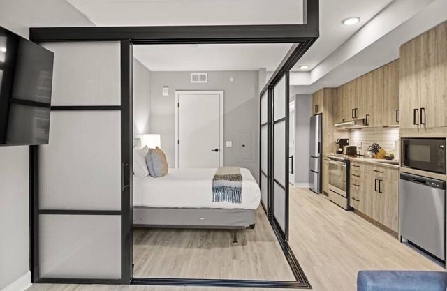 Modern DC Haven w/Kitchen | Walk to Nationals Park | Rooftop Lounge | 2 Units