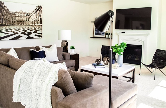 Modern Deluxe Family Home near Goose Creek