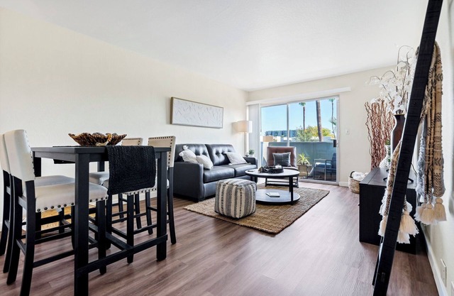 Modern desert-style 1-bedroom condo in Scottsdale's Fashion Square