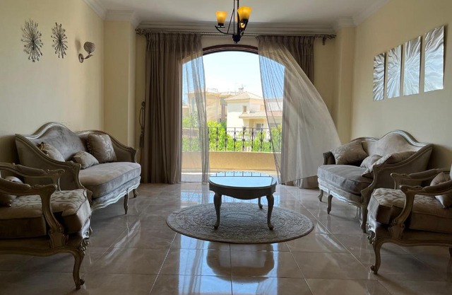 Modern downtown Sheikh Zayed Condo