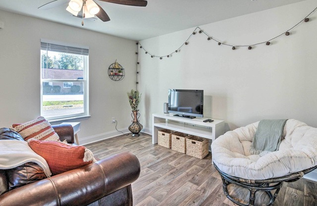 Modern Easley Townhome - Walkable Location!