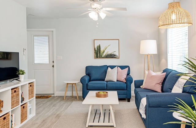 Modern Family-friendly Flat Downtown