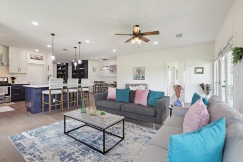 Modern Farmhouse in McDade