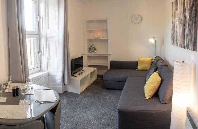 ☆Modern Flat, Close to University and City Centre☆